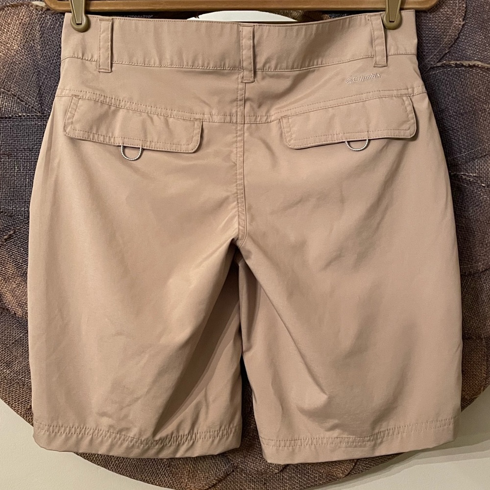 Columbia Women’s Trail 10” Shorts - Picture 2 of 5